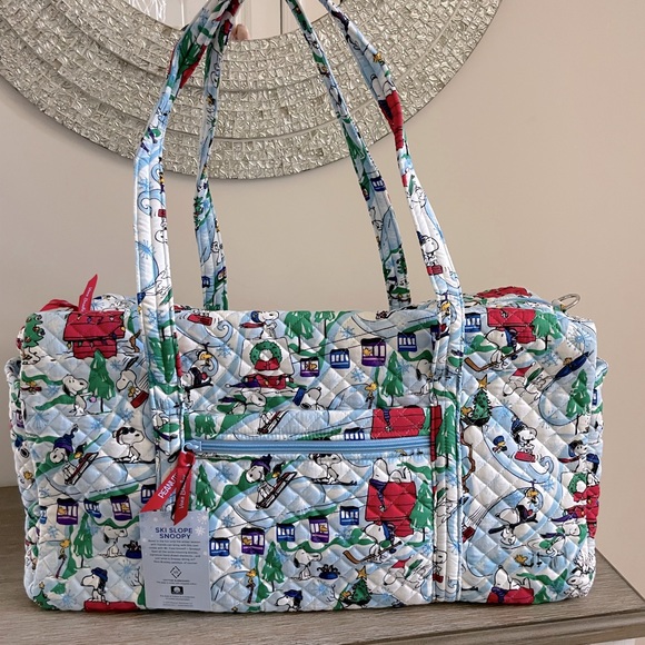 Vera Bradley Handbags - Vera Bradley large duffle snoopy ski slope NEW